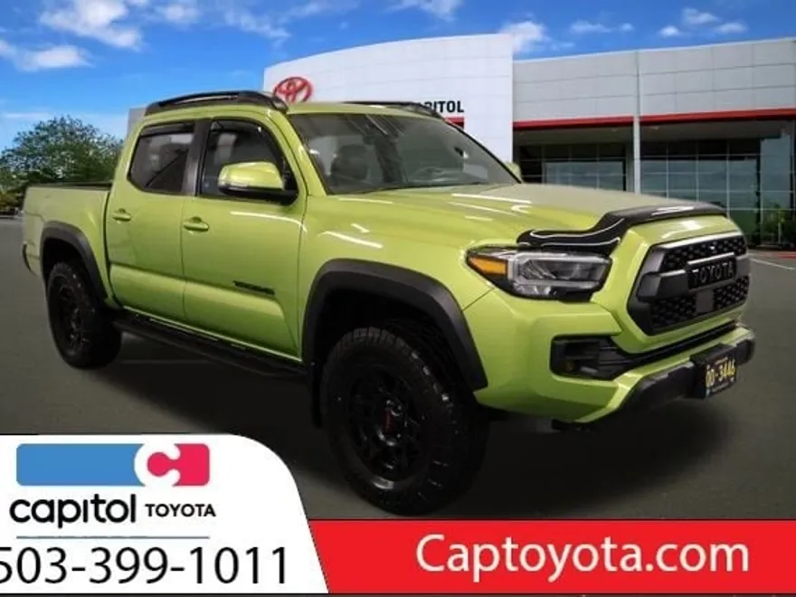 2023 Toyota Tacoma TRD Off-Road photo 1