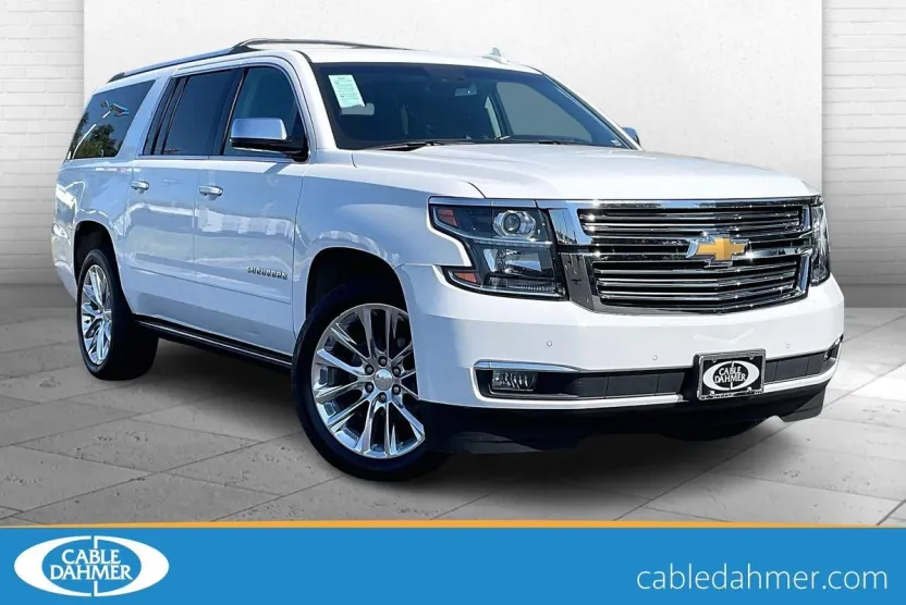 2019 Chevrolet Suburban Premier photo 1