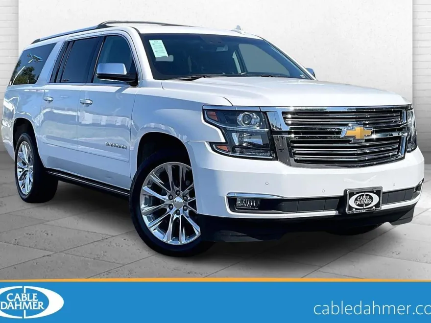 2019 Chevrolet Suburban Premier photo 1
