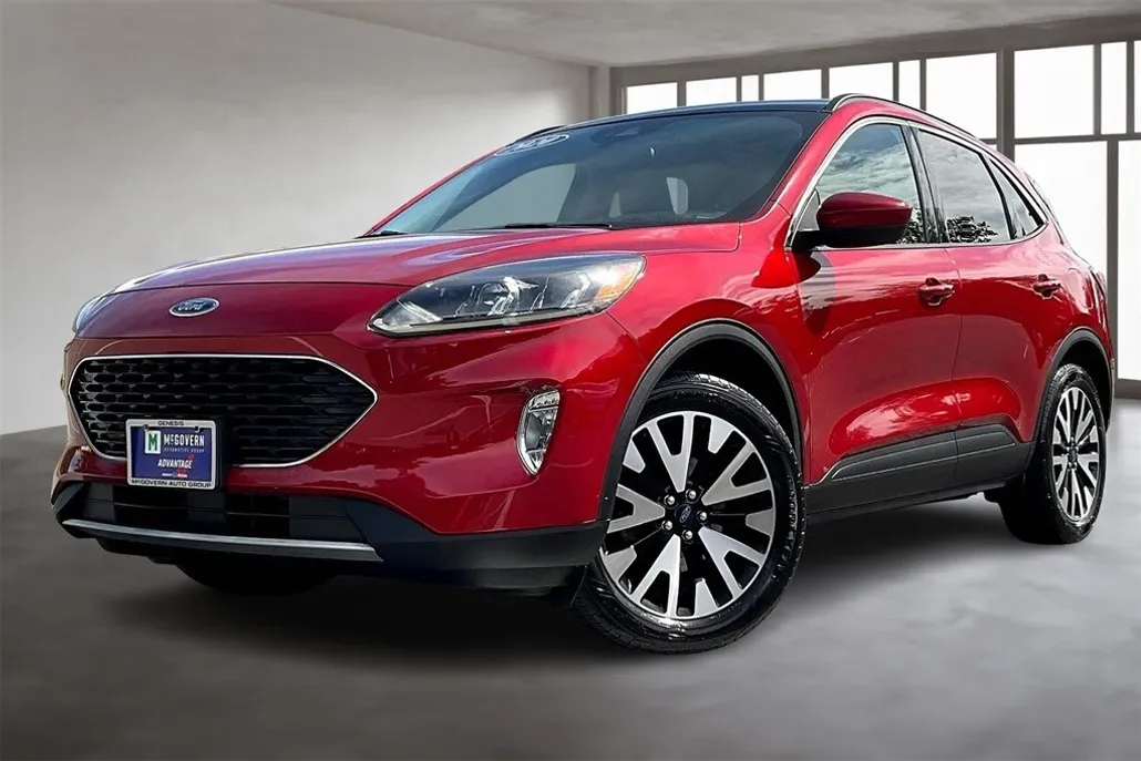 2020 Ford Escape SEL photo 1