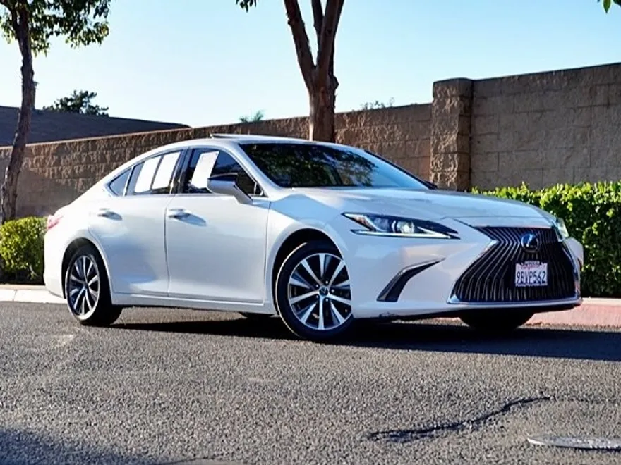 2019 Lexus ES 350 photo 1