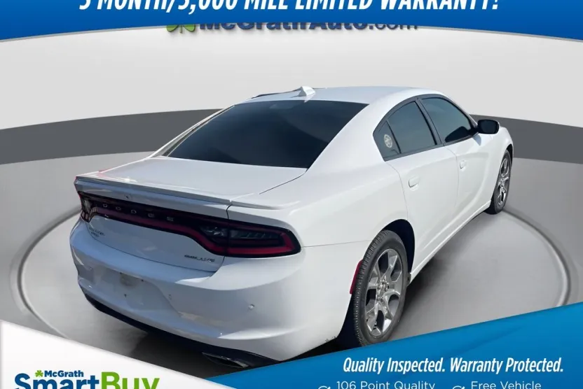 2016 Dodge Charger SXT photo 1