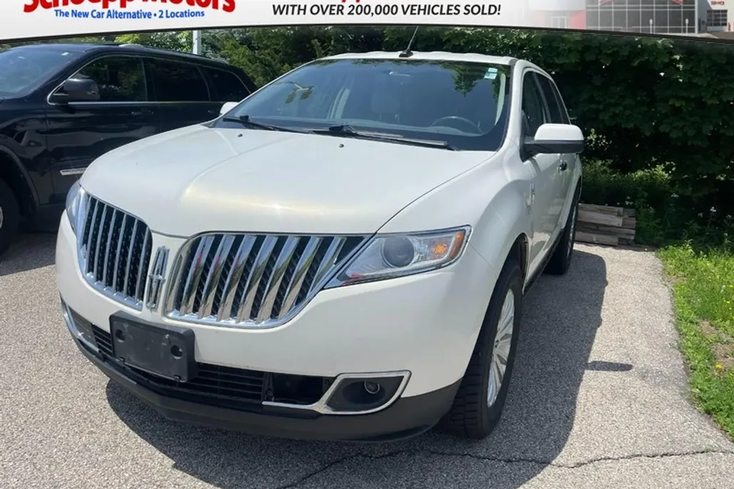 2013 Lincoln MKX Base photo 1