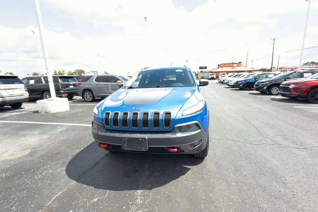 2017 Jeep Cherokee Trailhawk photo 1