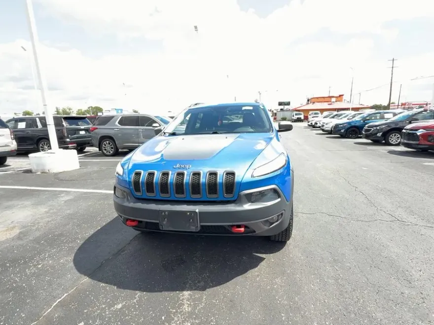 2017 Jeep Cherokee Trailhawk photo 1