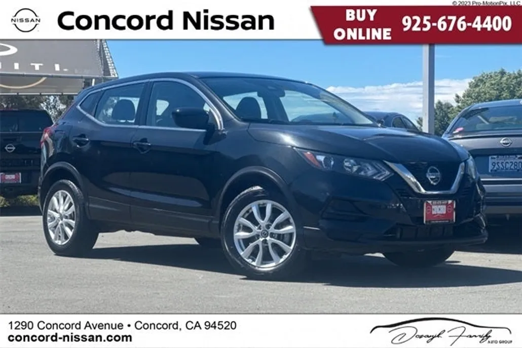 2022 Nissan Rogue Sport S photo 1