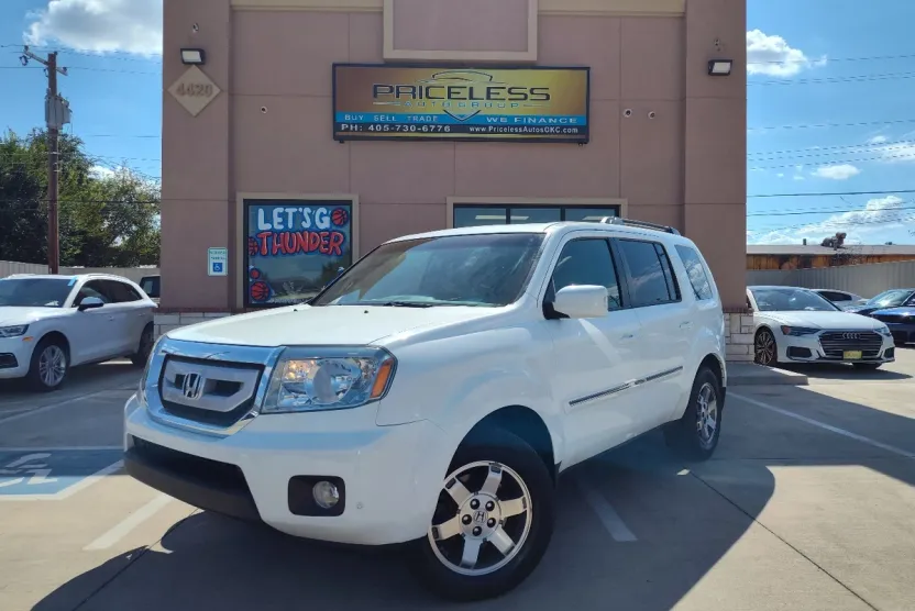 2010 Honda Pilot Touring photo 1