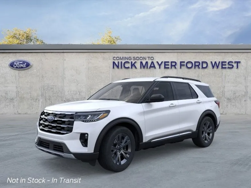 2025 Ford Explorer photo 1