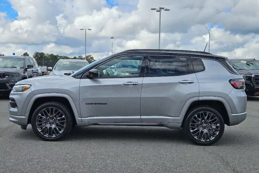 2022 Jeep Compass High Altitude photo 1