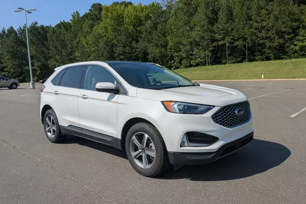 2023 Ford Edge SEL photo 1