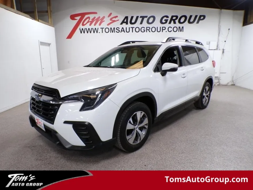 2023 Subaru Ascent Premium photo 1