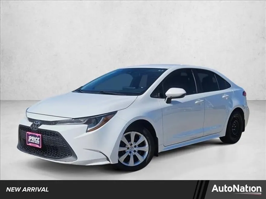 2020 Toyota Corolla LE photo 1