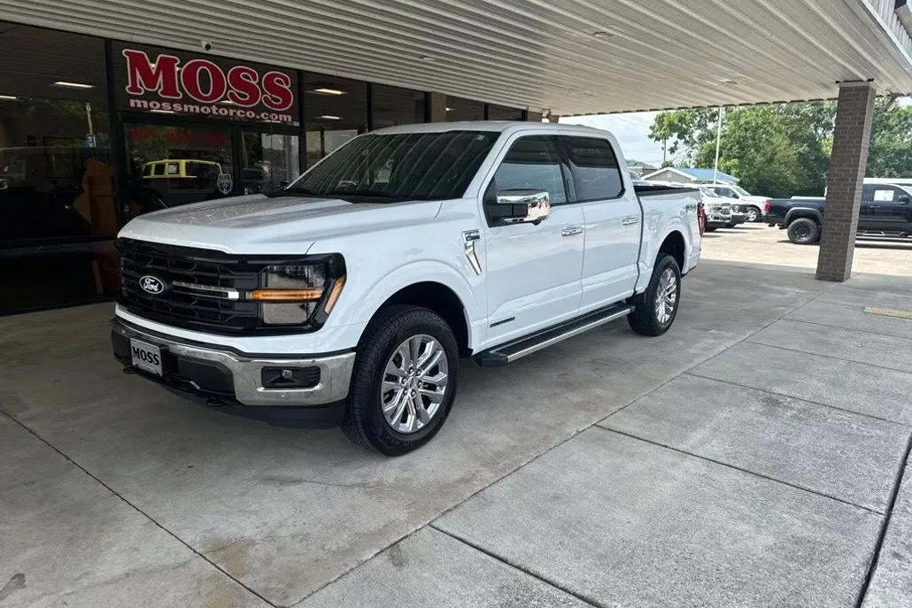 2024 Ford F-150 XLT photo 1