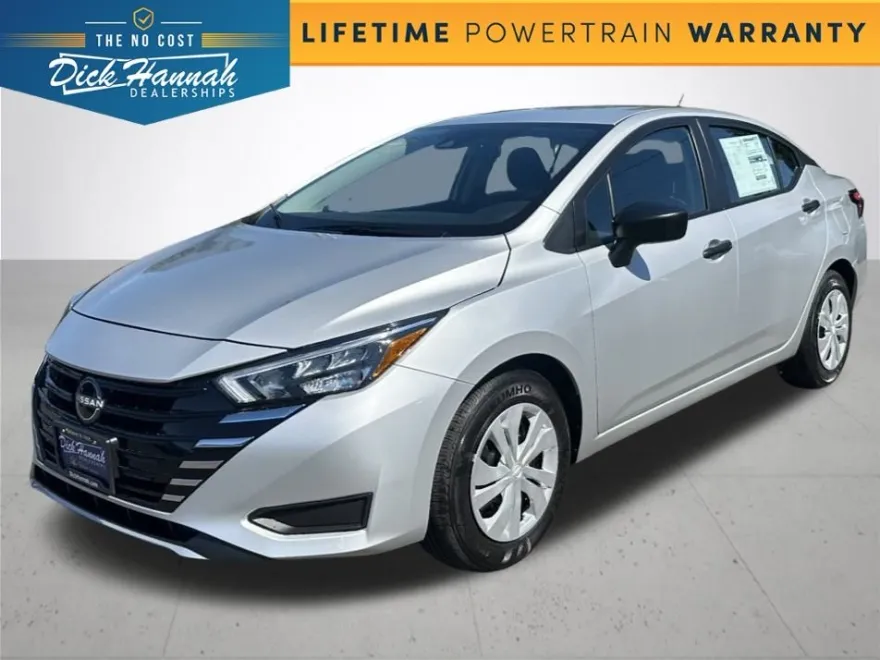2025 Nissan Versa 1.6 S photo 1