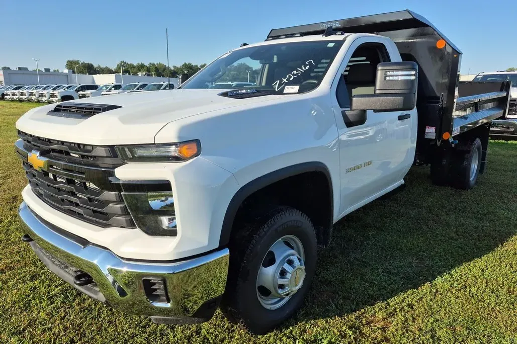 2025 Chevrolet Silverado 3500HD Work Truck photo 1