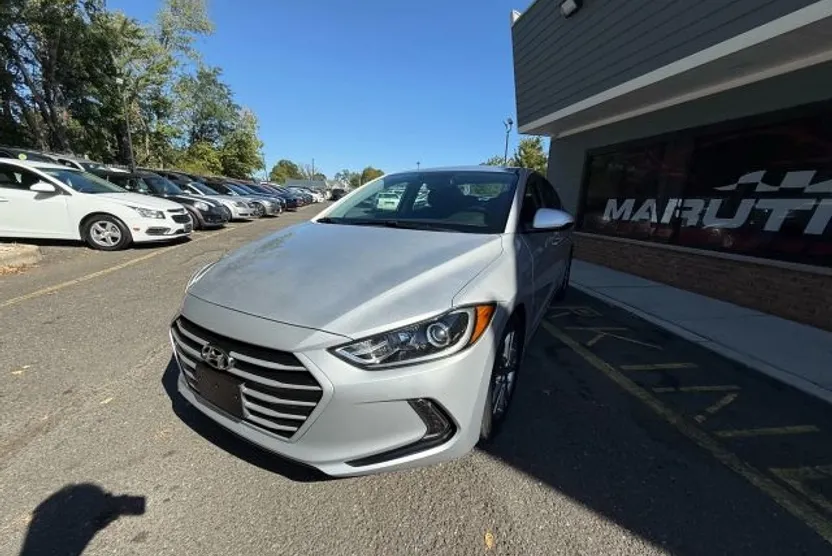 2017 Hyundai Elantra SE Tech Limited photo 1