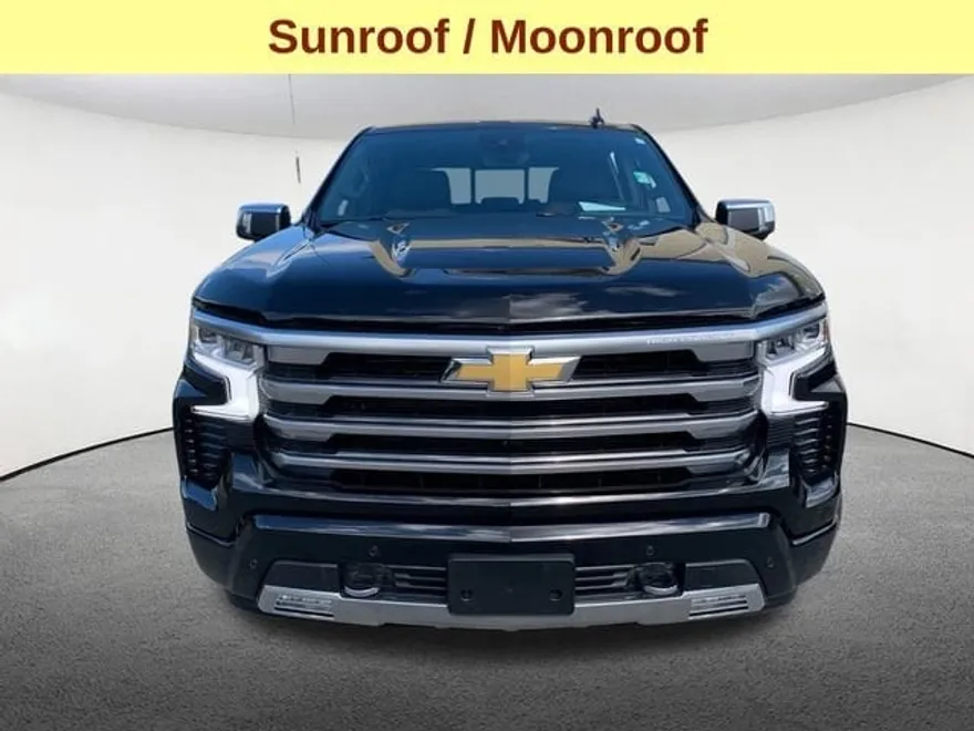 2024 Chevrolet Silverado 1500 High Country photo 1