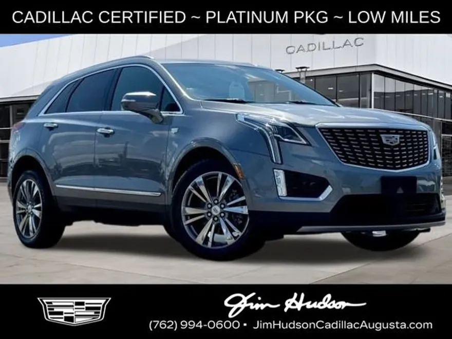 2022 Cadillac XT5 Platinum Premium Luxury photo 1