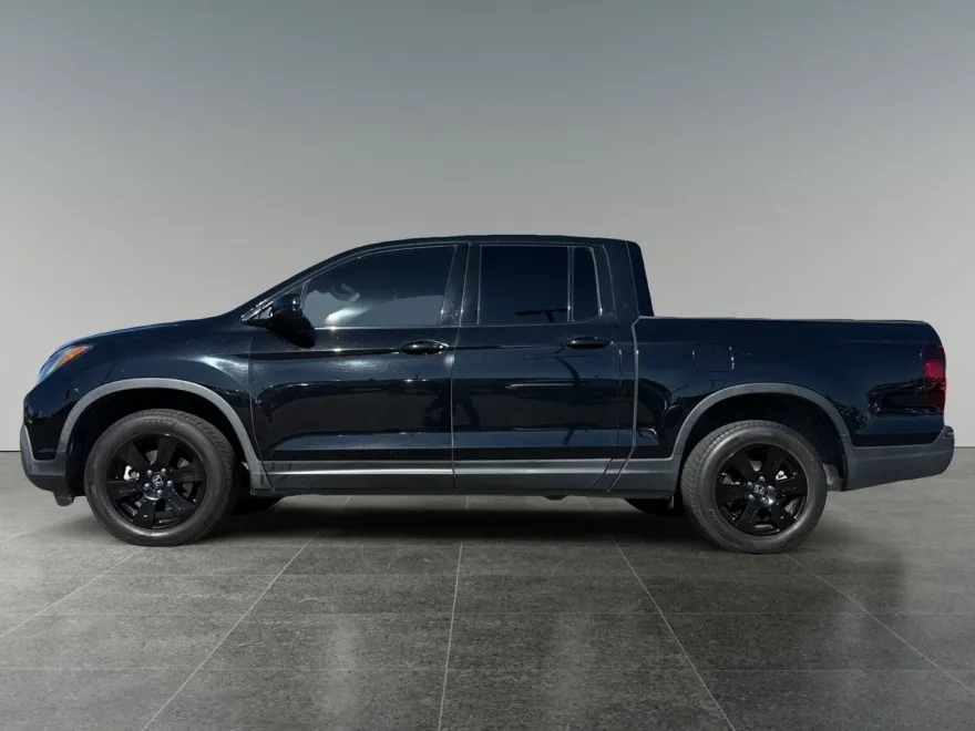 2019 Honda Ridgeline Black Edition photo 1