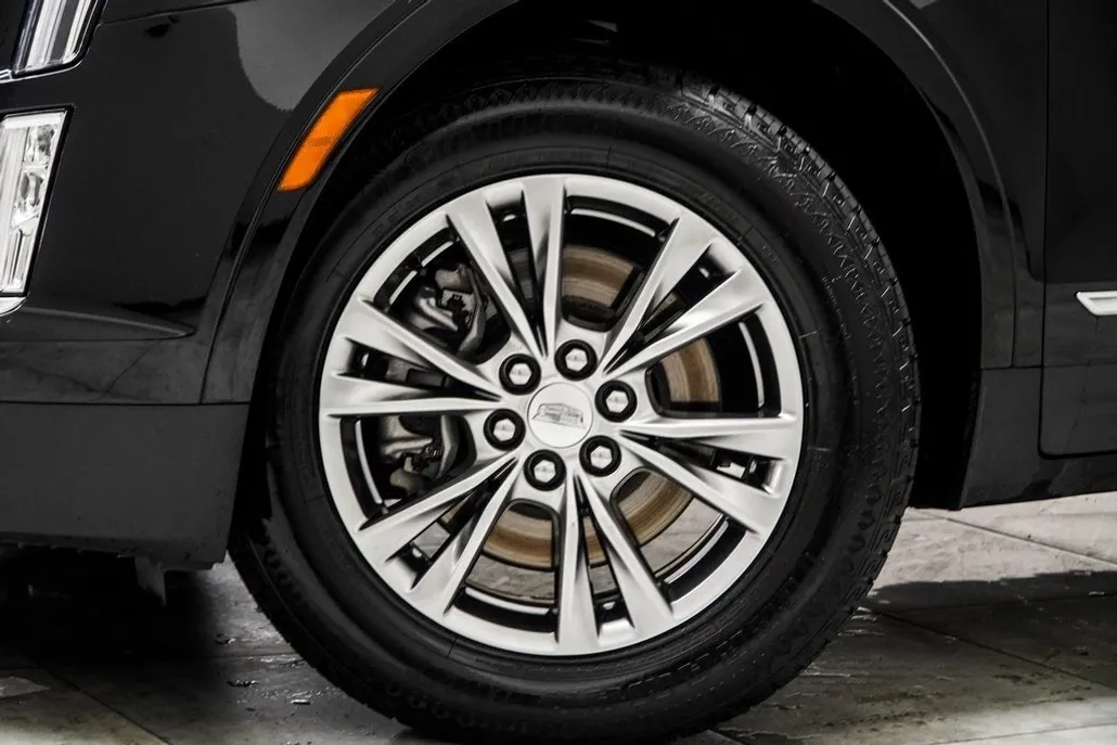 2023 Cadillac XT5 Premium Luxury photo 1