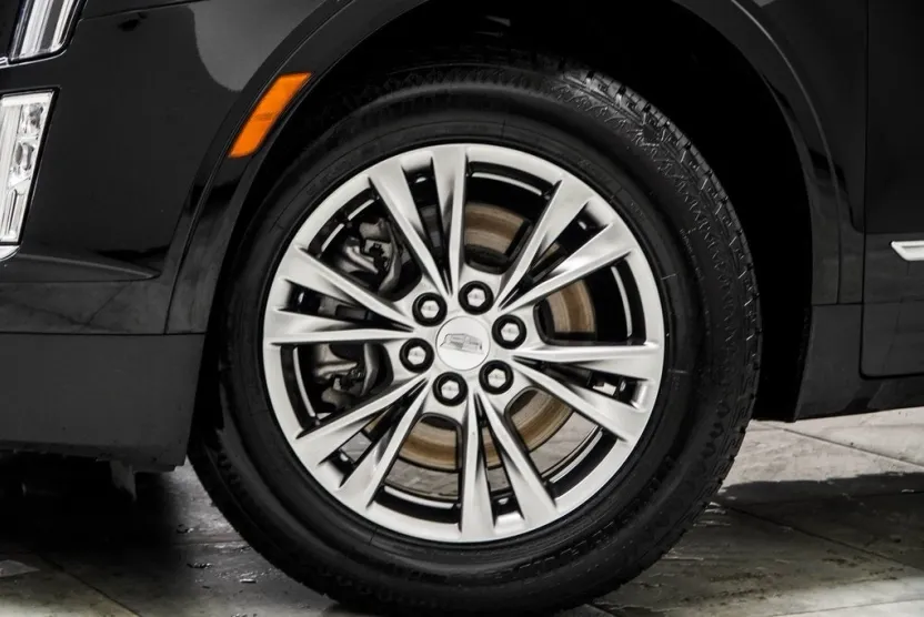 2023 Cadillac XT5 Premium Luxury photo 1