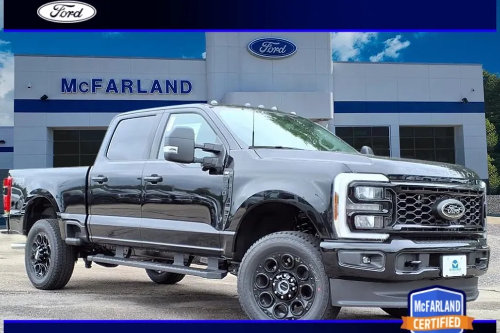 2025 Ford F-350 XLT photo 1