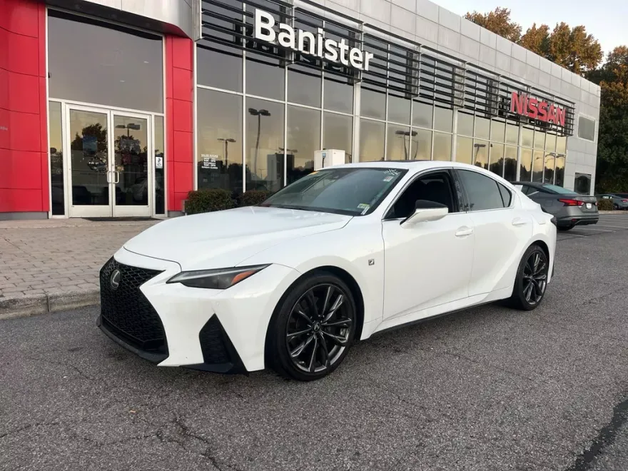 2022 Lexus IS 350 F SPORT photo 1