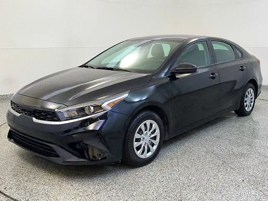 2024 Kia Forte LX photo 1