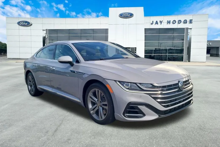 2023 Volkswagen Arteon SE R-Line photo 1