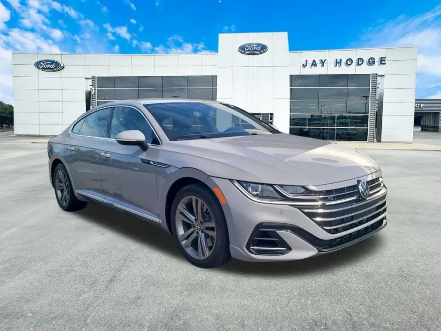 2023 Volkswagen Arteon SE R-Line photo 1