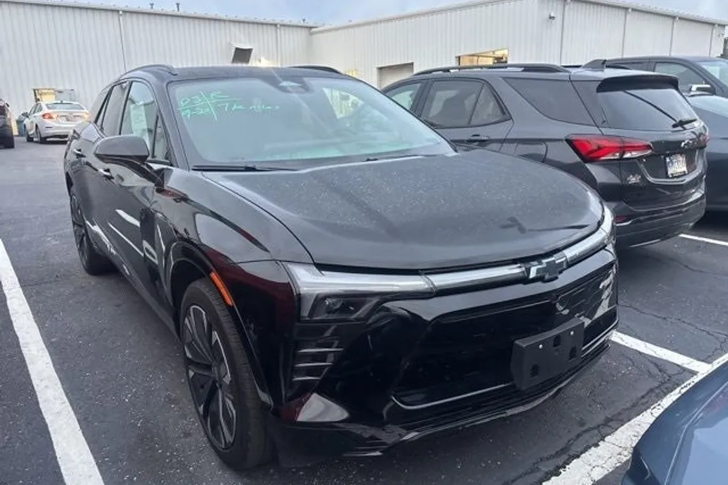 2024 Chevrolet Blazer EV RS photo 1