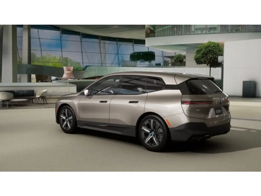 2025 Bmw iX photo 1