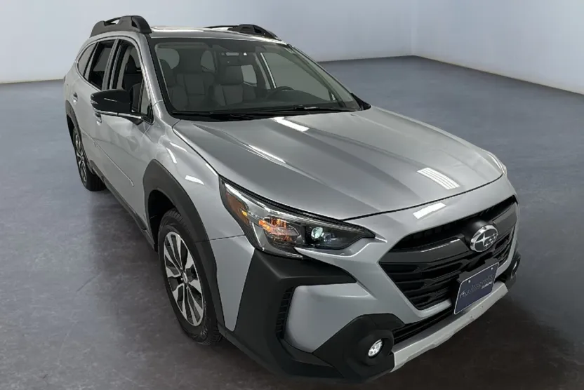 2025 Subaru Outback Limited photo 1