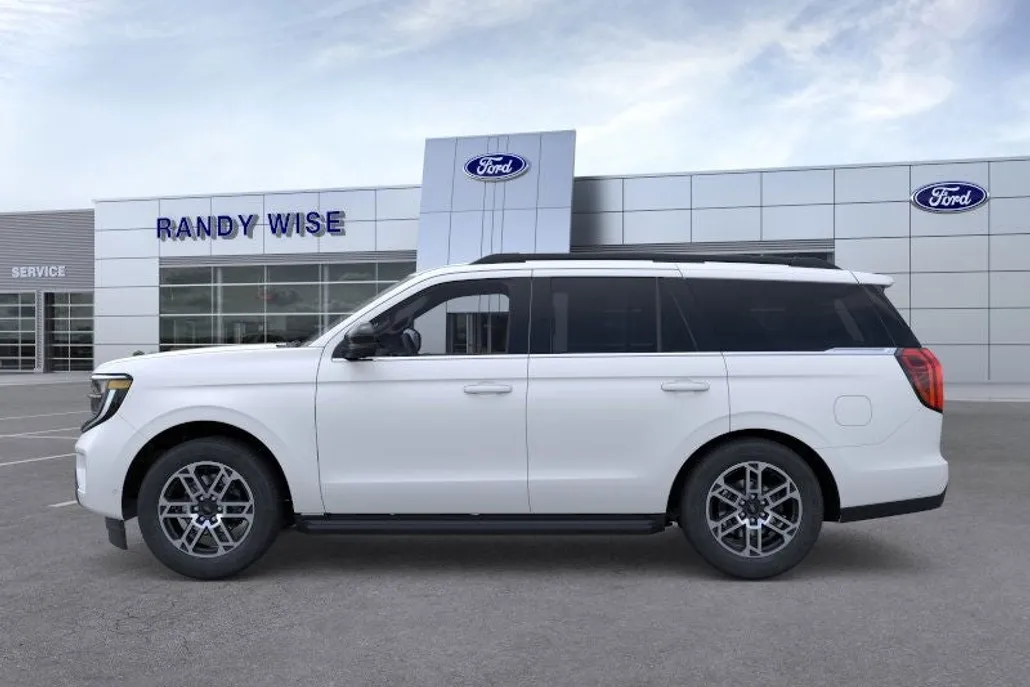 2025 Ford Expedition photo 1