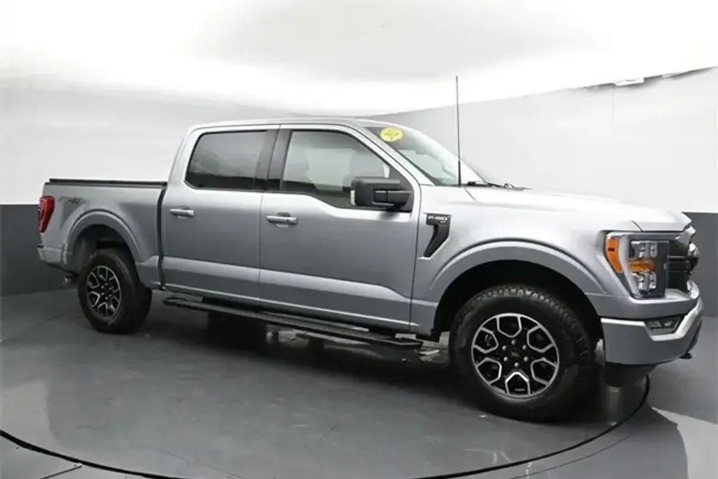 2022 Ford F-150 XLT photo 1