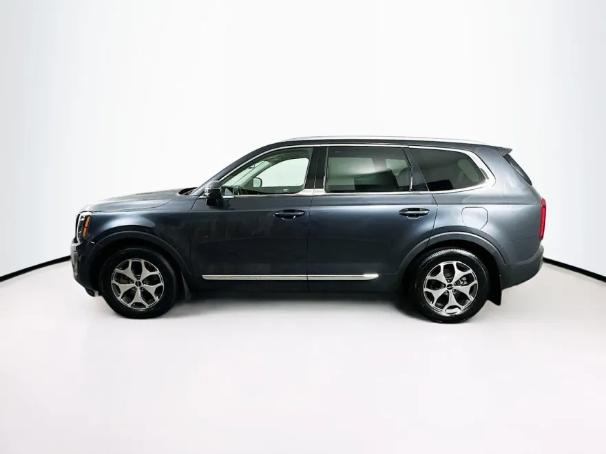2022 Kia Telluride EX photo 1