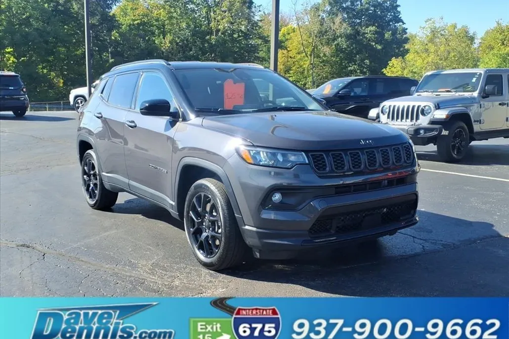 2024 Jeep Compass North Edition Latitude photo 1