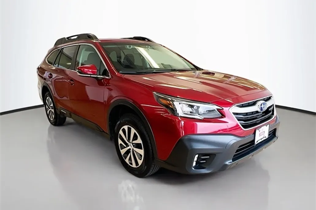 2021 Subaru Outback Premium photo 1