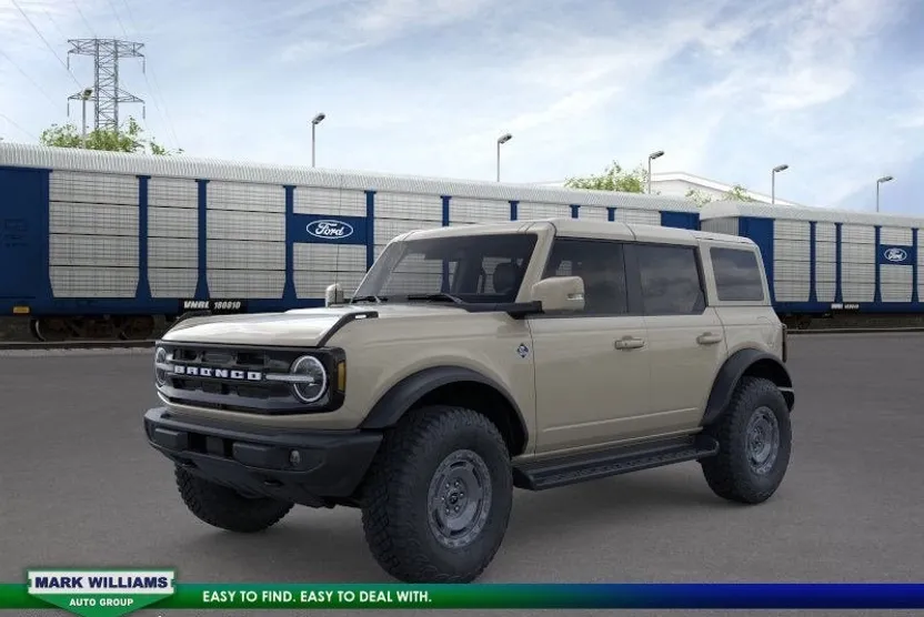 2025 Ford Bronco Outer Banks photo 1