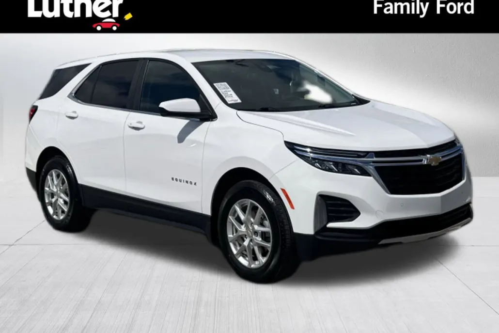 2022 Chevrolet Equinox LT photo 1