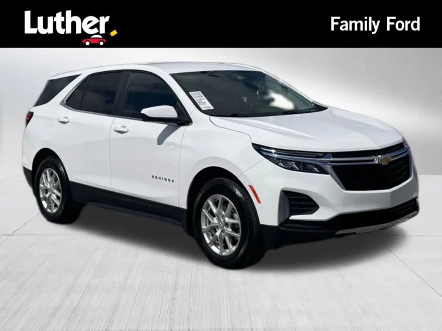 2022 Chevrolet Equinox LT photo 1