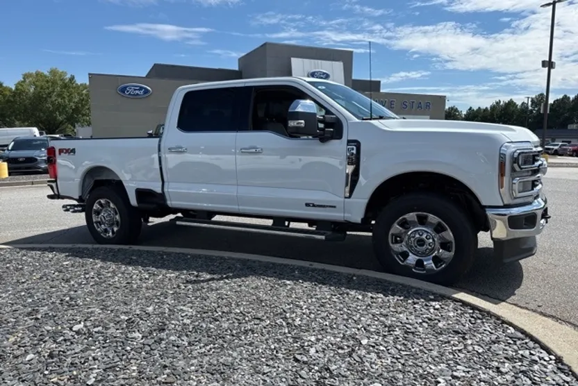 2026 Ford F-350 photo 1