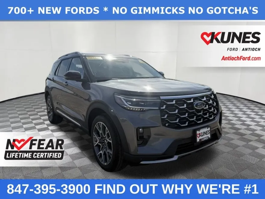 2025 Ford Explorer Platinum photo 1