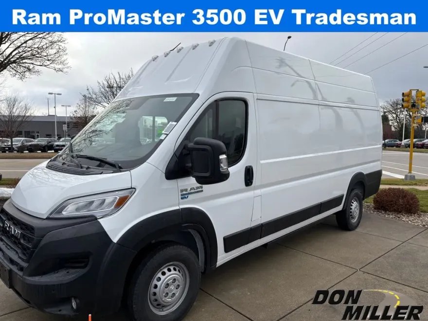 2024 Ram ProMaster 3500 Cargo Van photo 1