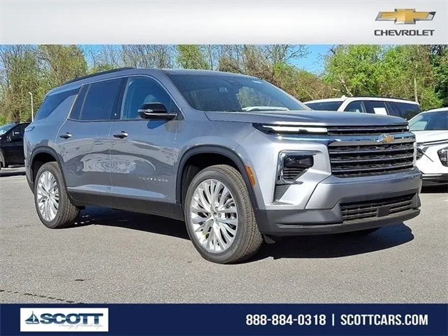 2025 Chevrolet Traverse photo 1
