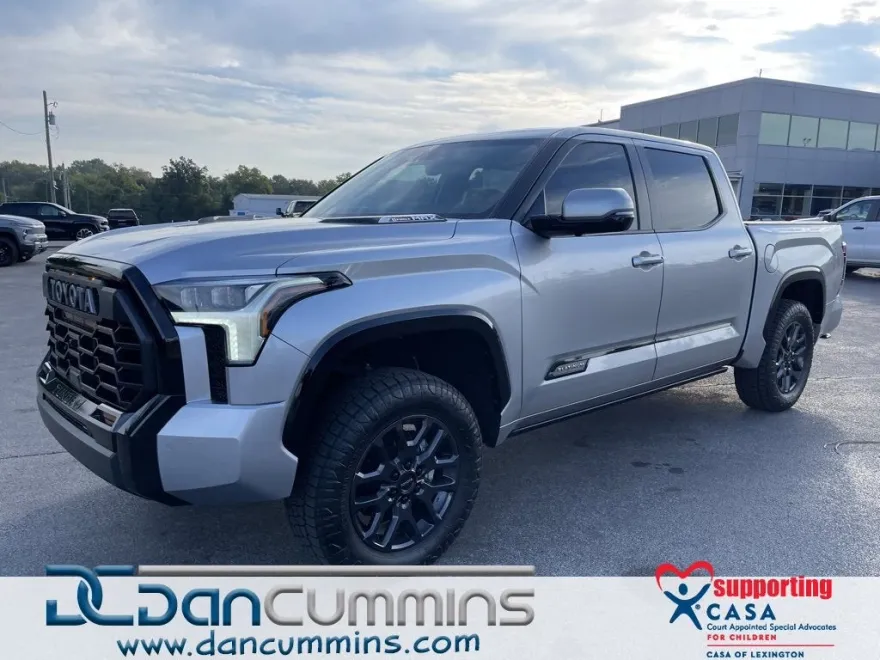 2024 Toyota Tundra Platinum photo 1