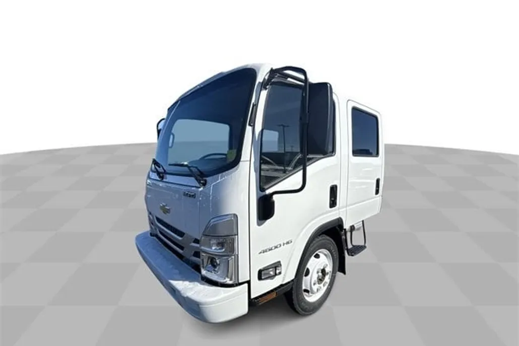 2025 Chevrolet Silverado 4500HD photo 1