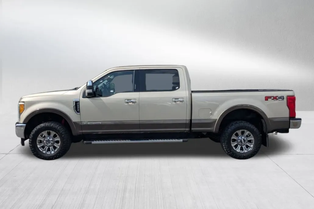 2017 Ford F-250 Lariat photo 1