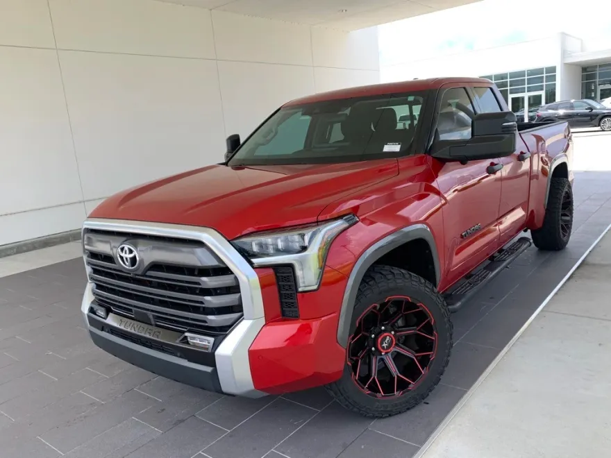 2022 Toyota Tundra Limited photo 1