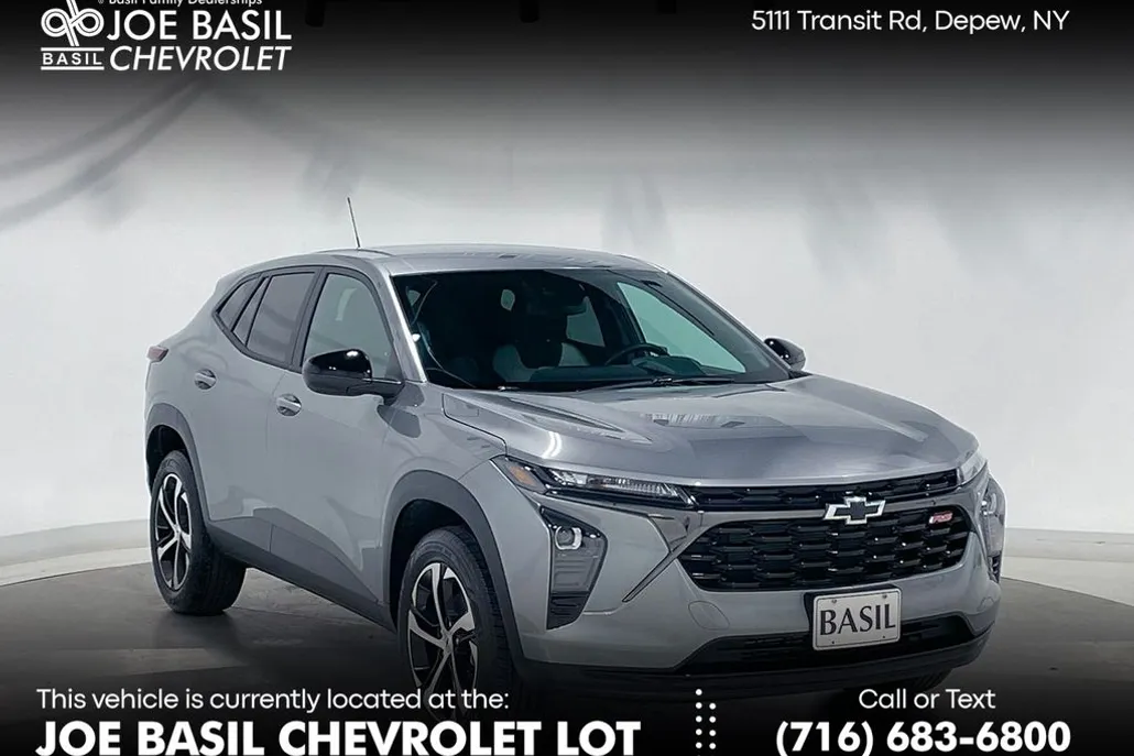 2024 Chevrolet Trax photo 1